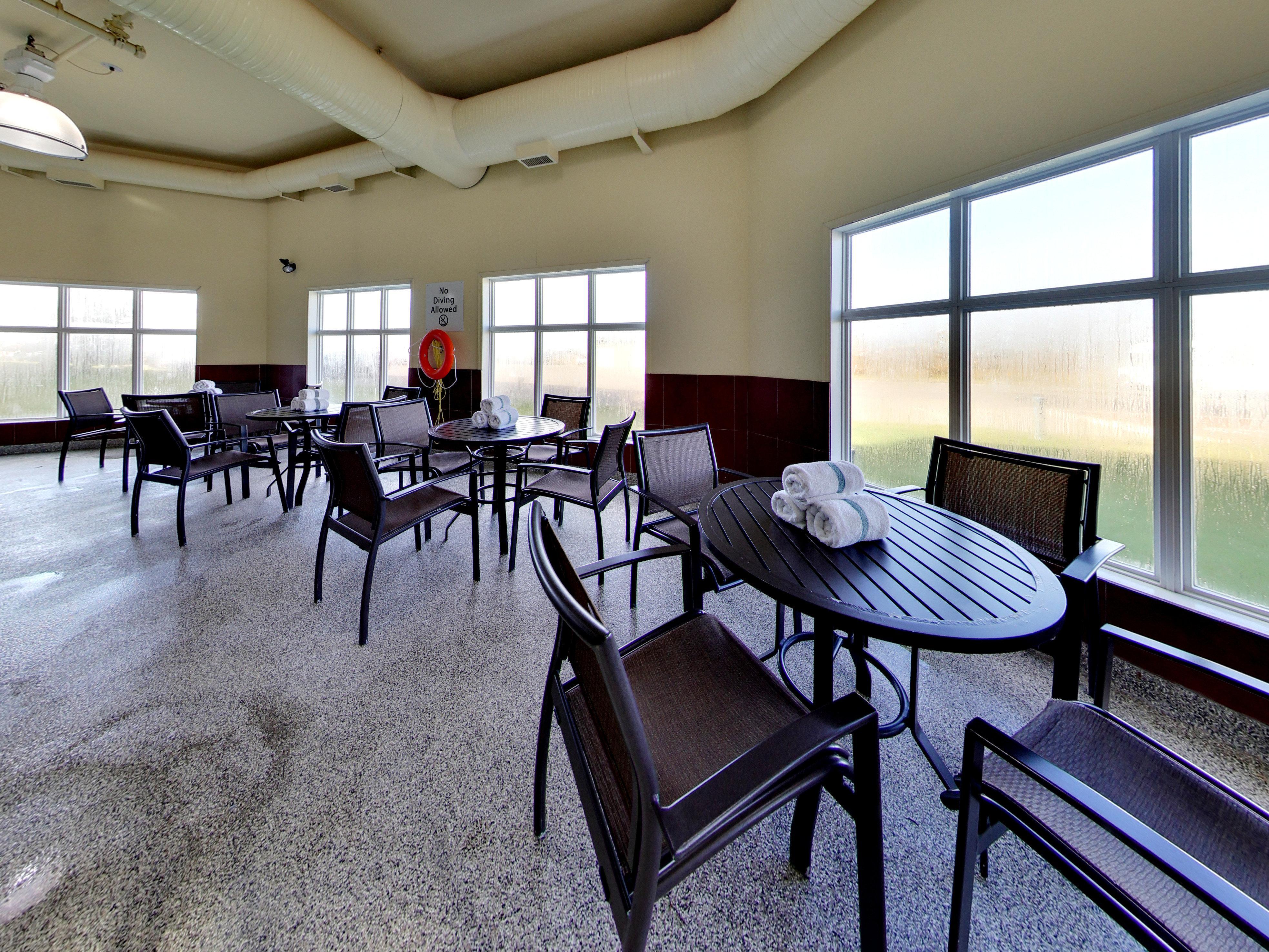 Holiday Inn Express Hotel & Suites - Edmonton International Airport By Ihg Nisku Exteriör bild